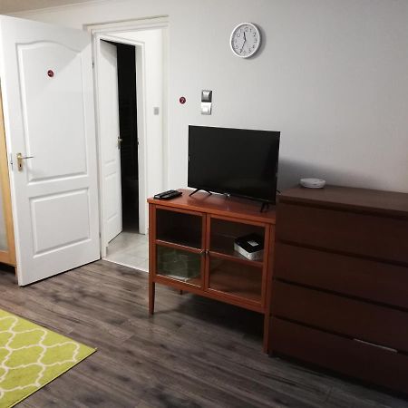 Riverside Cosy Apartman บูดาเปสต์ ภายนอก รูปภาพ