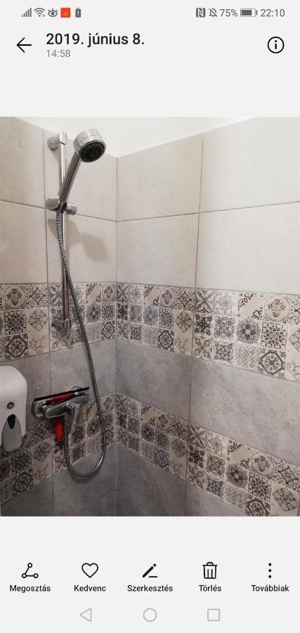 Riverside Cosy Apartman บูดาเปสต์ ภายนอก รูปภาพ